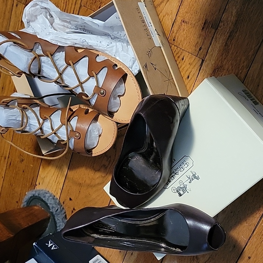 Coach Kellen SM VEG LTH/EMB 7.5 & Light Brown LL size 8